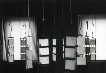 taiguara-alves-giannotti-installazione-scheda-individuale-operai-01